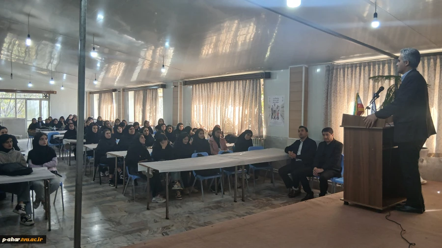 برگزاری جلسه معارفه و توجیهی دانشجویان جدیدالورود 2