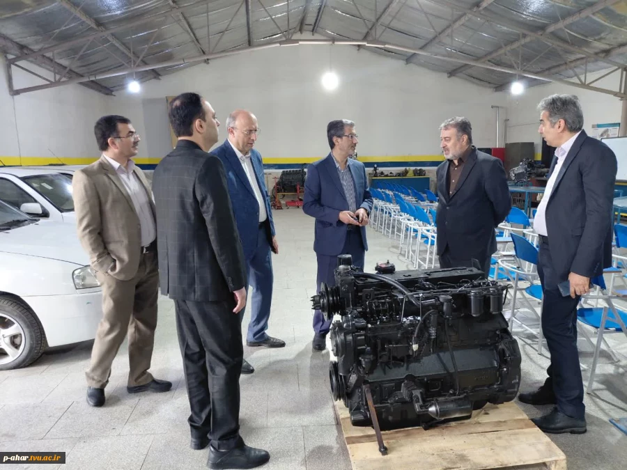 با حضور معاون آموزشی دانشگاه ملی مهارت برگزار شد؛

تجلیل از سرآمدان آموزشی دانشگاه ملی مهارت واحد استانی آذربایجان شرقی 4