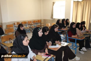 تداوم حضور دانشجویان بومی در کلاس های حضوری جهت رفع اشکال
 2